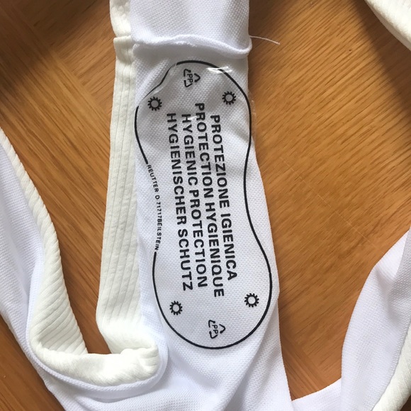 White bikini! - Picture 4 of 7